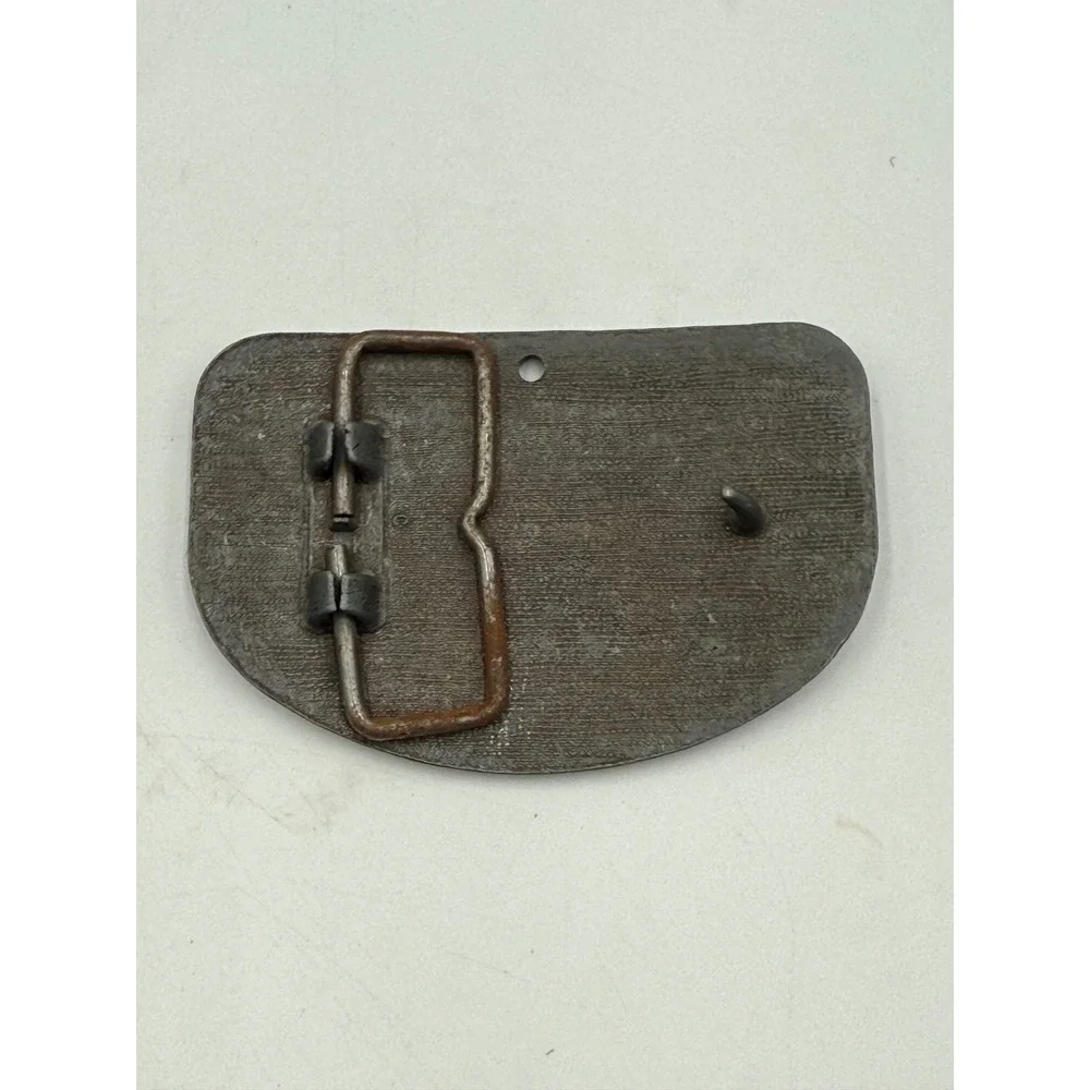 Vintage‎ Raleigh Lights Semi Truck Belt Buckle Promo Cast Metal Silver